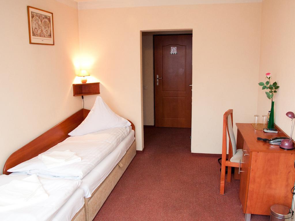 Hotel Zagiel Niewiesze الغرفة الصورة